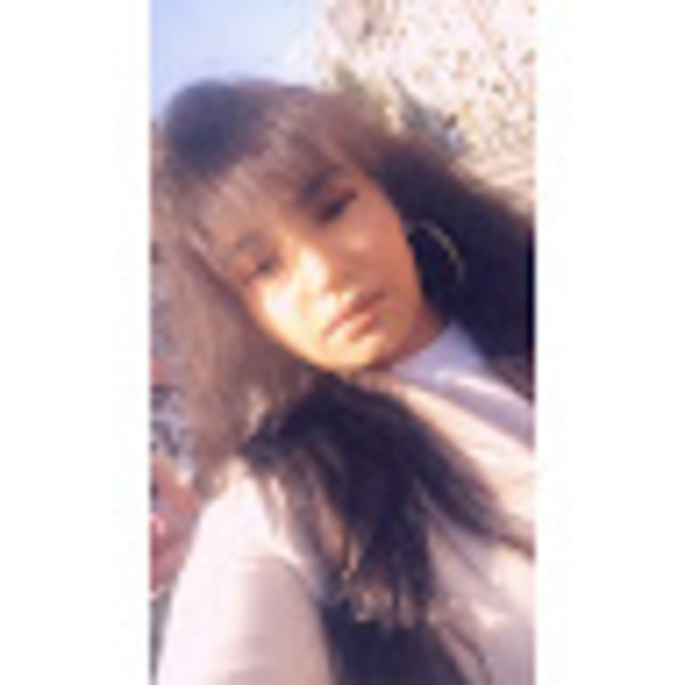 Meet your Posher, Alexandra